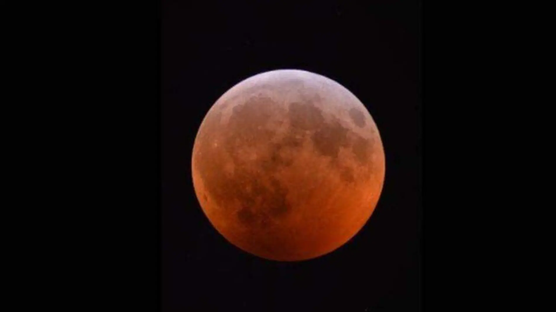 Superluna y eclipse lunar